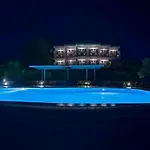Spiti Marias By Thanos Village Lägenhetshotell 4*
