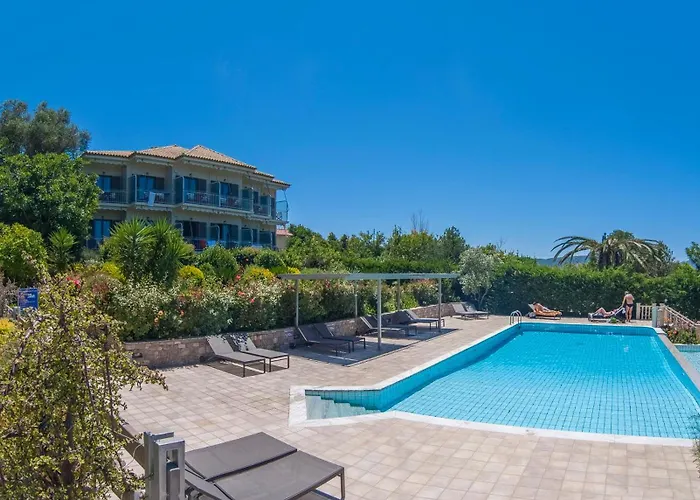 アパートホテル Spiti Marias By Thanos Village 4*